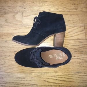 TOMS booties size 8.5