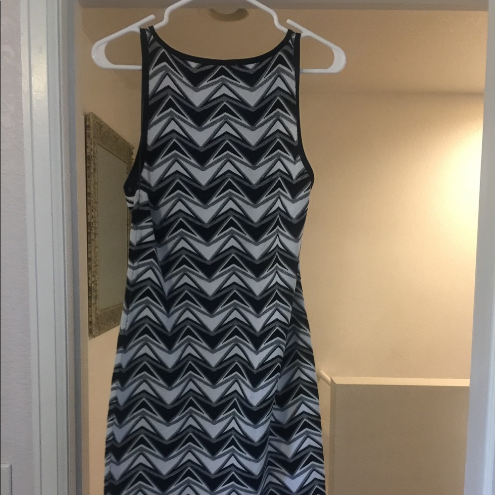 Vince Camuto Black and White dress Size Large