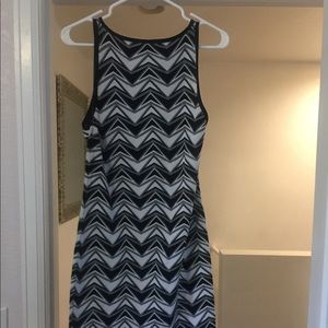 Vince Camuto Black and White dress Size Large