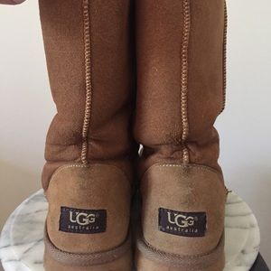 UGGS