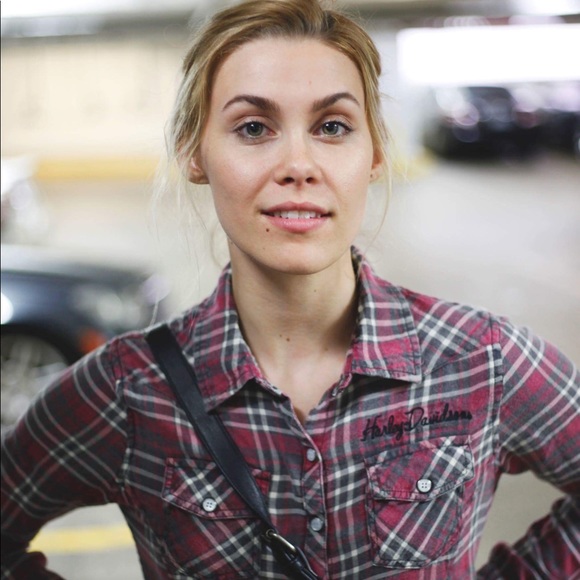 A B O U T | M E - Picture 4 of 7