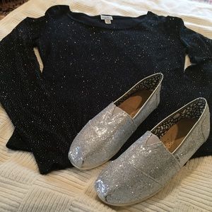 TOMS SILVER SPARKLY SHOES/BLACK SPARKLY TOP