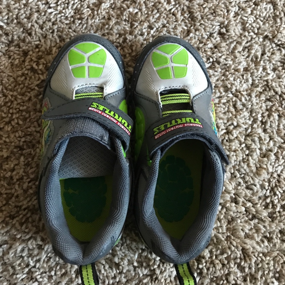 Kids shoe - Picture 1 of 1