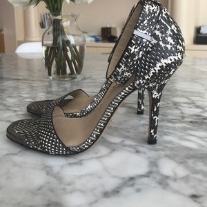Pour la Victorie sandals