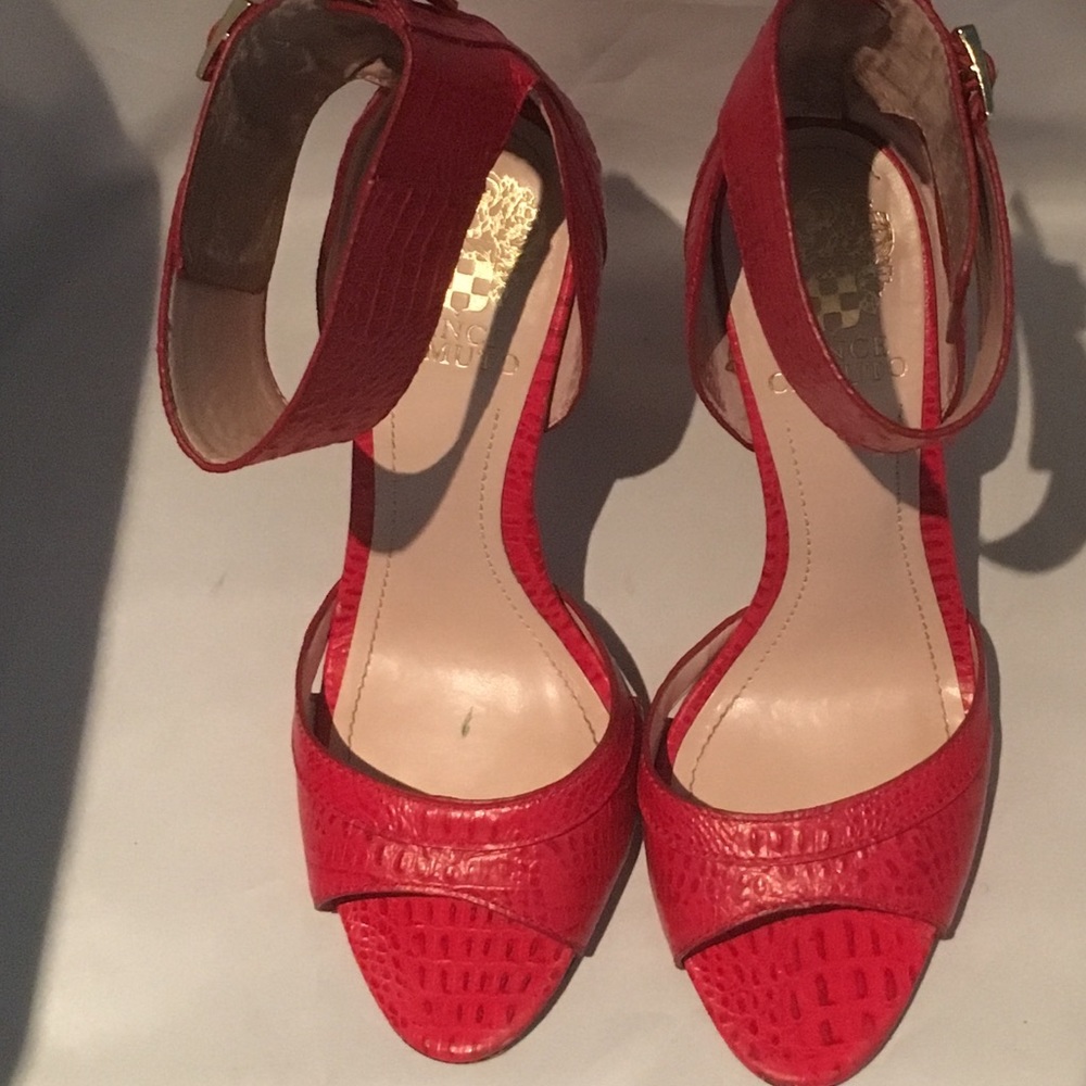Shoes- great condition- last day on sale