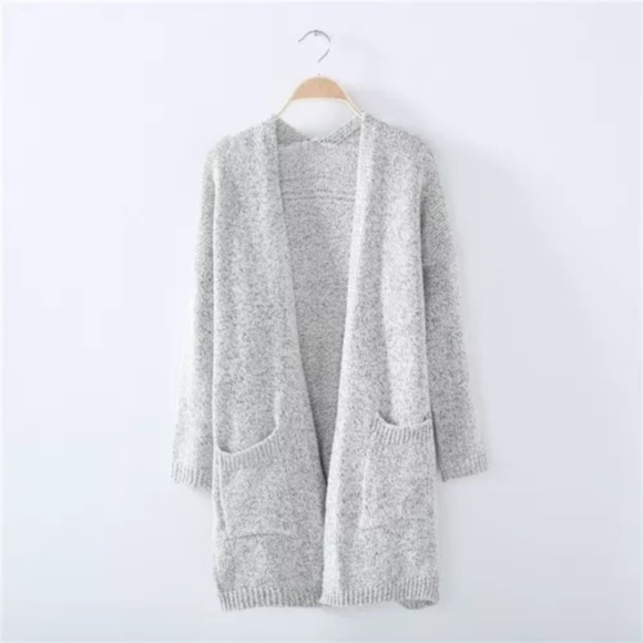 🎃FIRM PRICE-LAST ONE🎃Gray Knitted Sweater - Picture 2 of 7