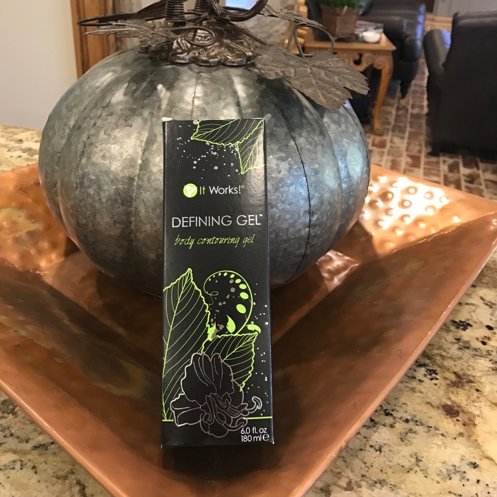 It Works! Defining Gel, 6 fl. oz. (1 bottle).