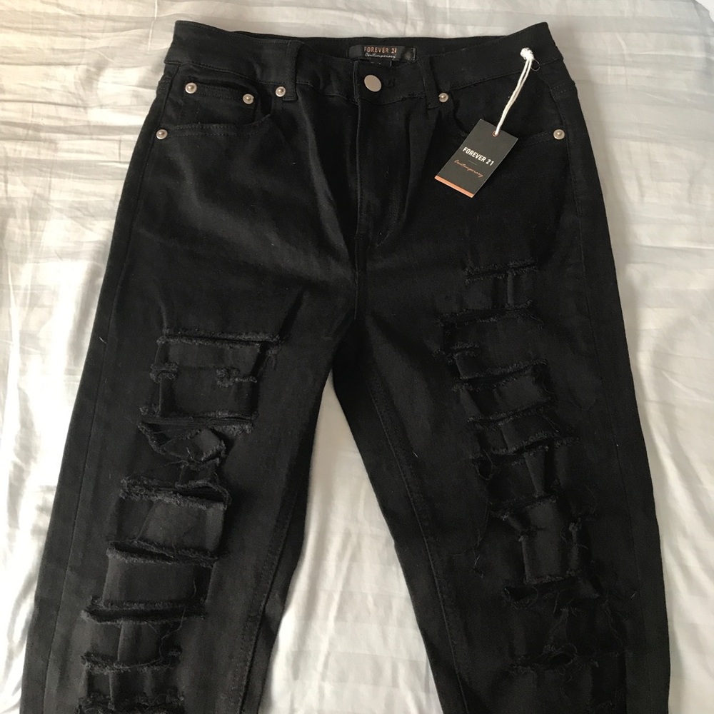 BRAND NEW** Black distressed jeans