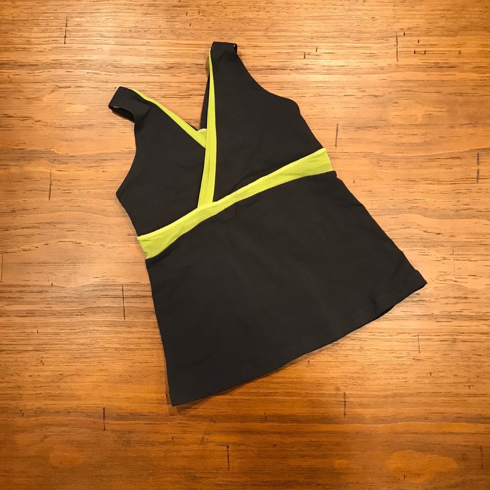 Lululemon deep V tank