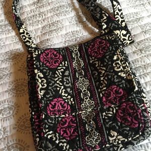 EUC Vera Bradley Crossbody Messenger- Magenta