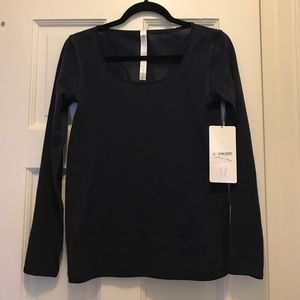 Lululemon long sleeve reveal size L navy