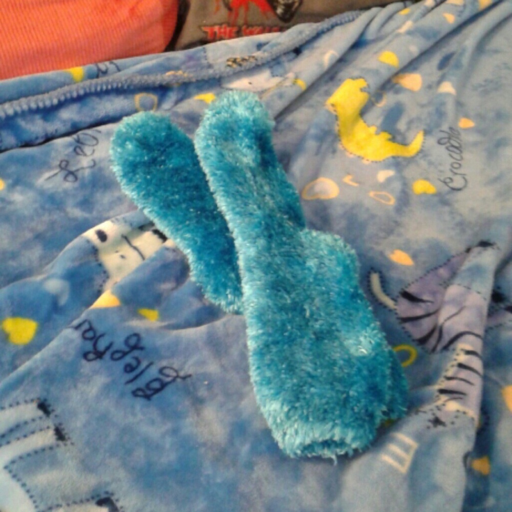 Fuzzy socks - Picture 3 of 4