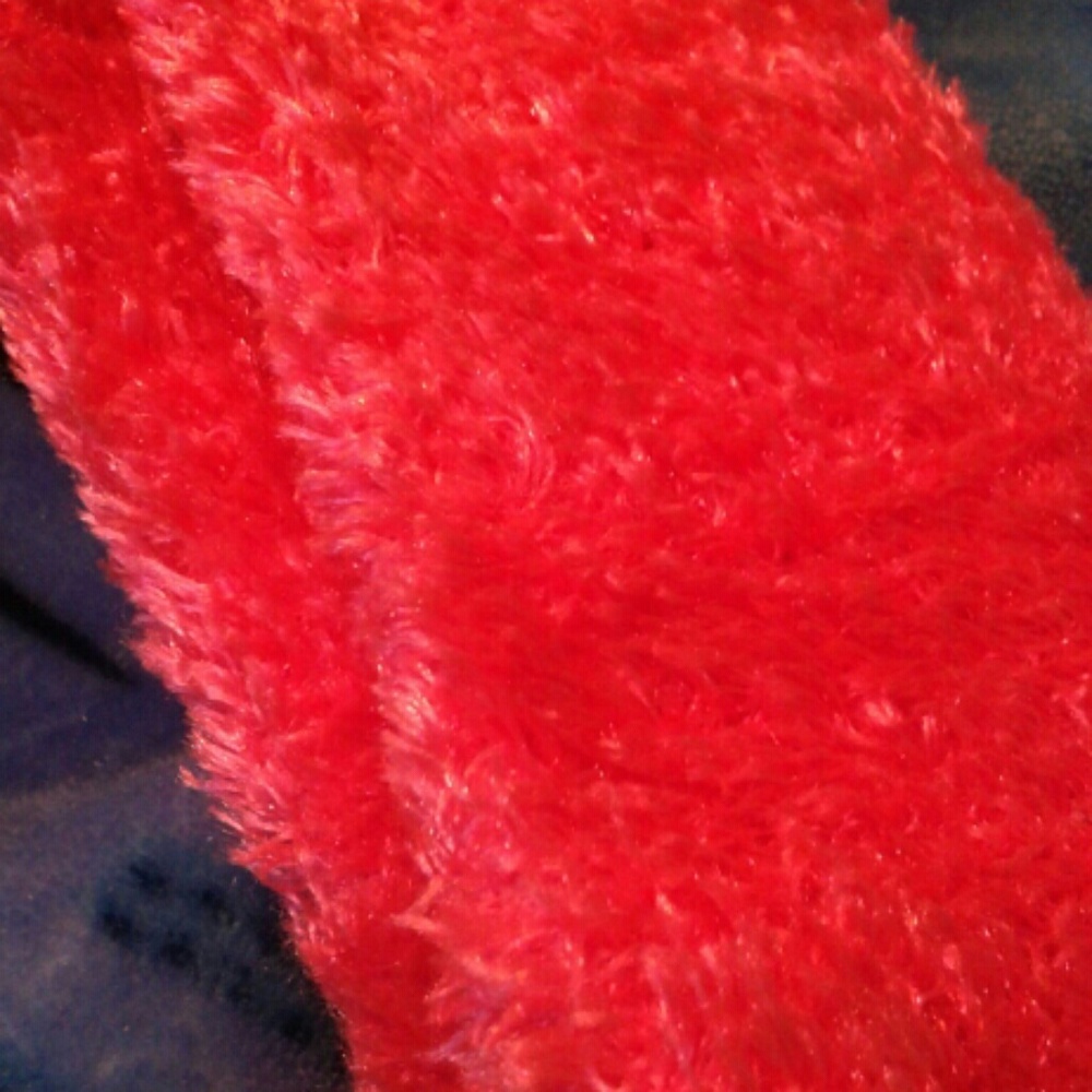 Fuzzy socks - Picture 4 of 4