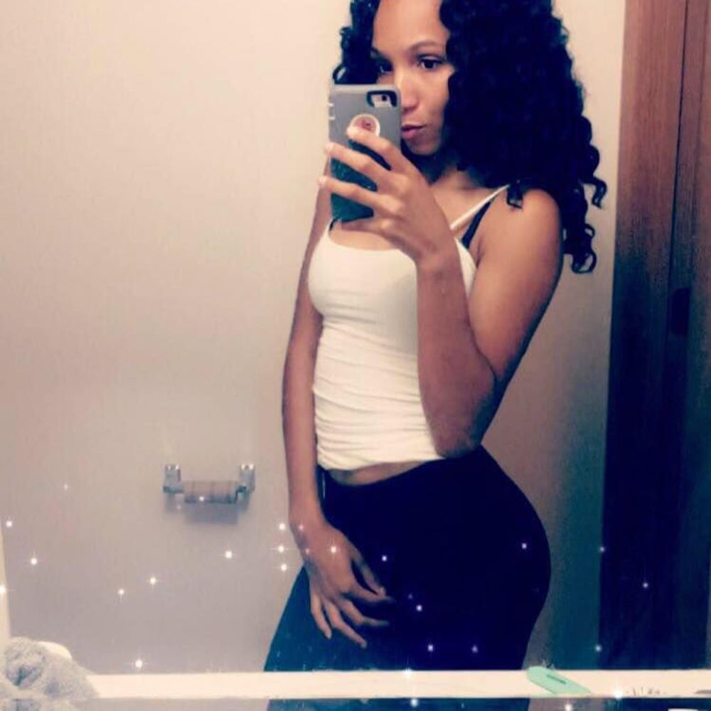 Meet your Posher, Celina