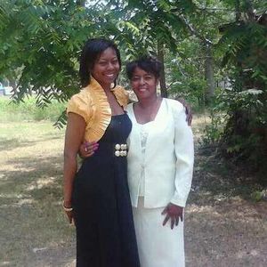 Meet your Posher, Sharonda