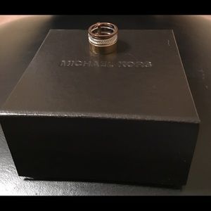 Michael Kor ring