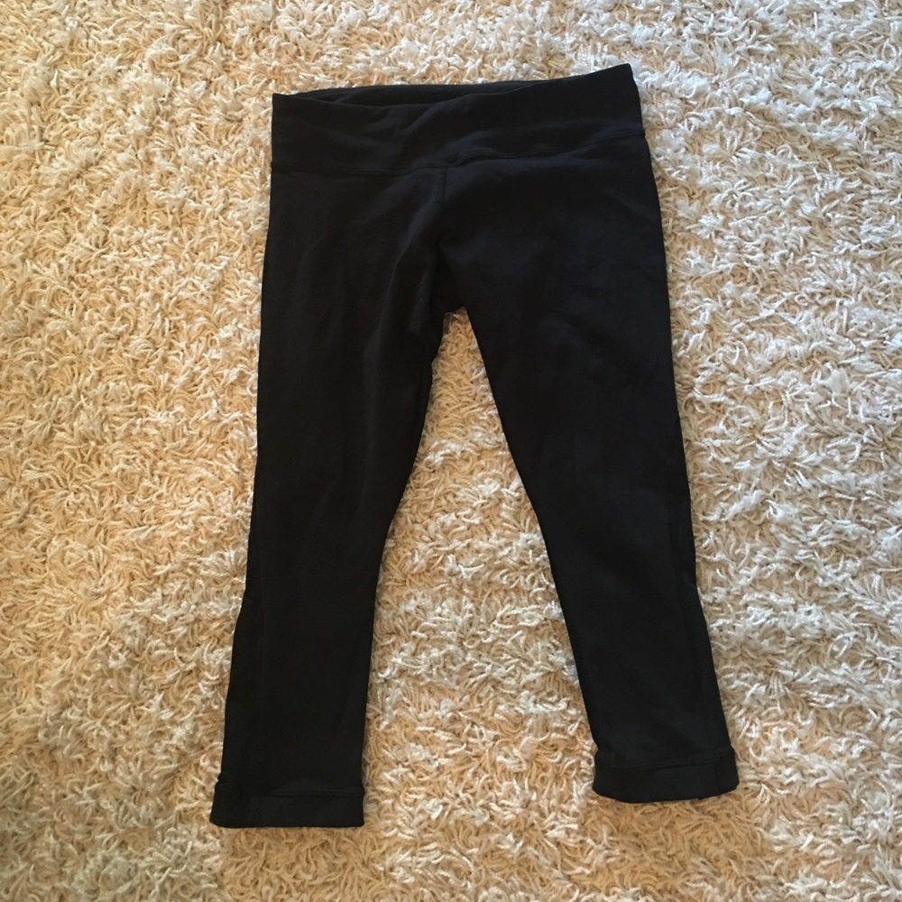Lululemon crops