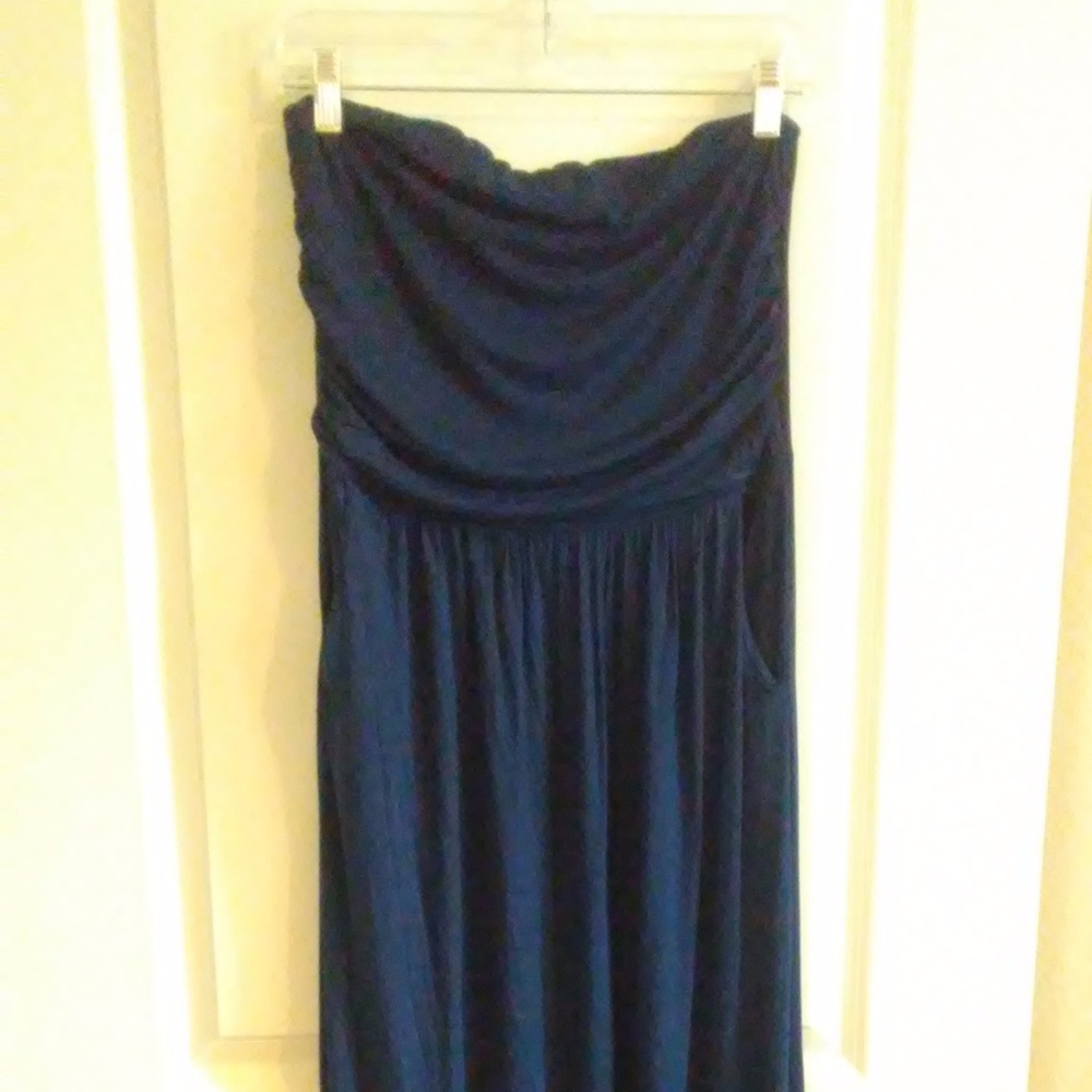 Navy Maxi dress with POCKETS :) Size Large