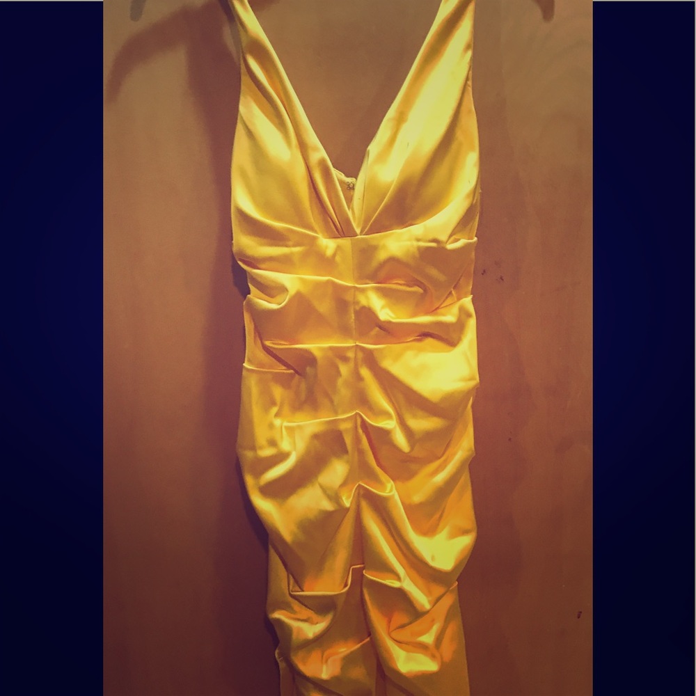 Gorgeous in Yellow!