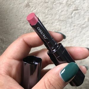 SHISEIDO Shimmering Rouge in RS310