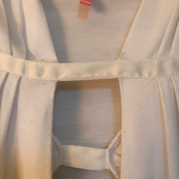 Eight Sixty white top - Picture 3 of 4