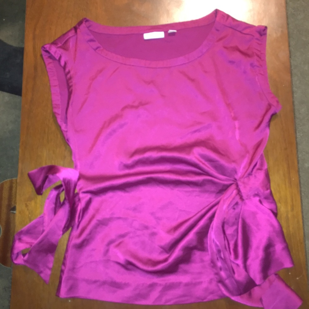 Darling satin top - Picture 2 of 3