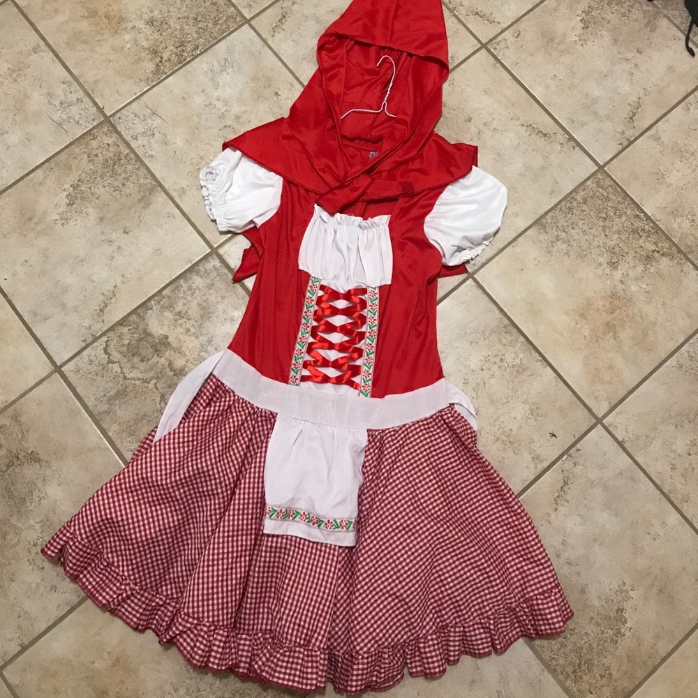 Girl's costume