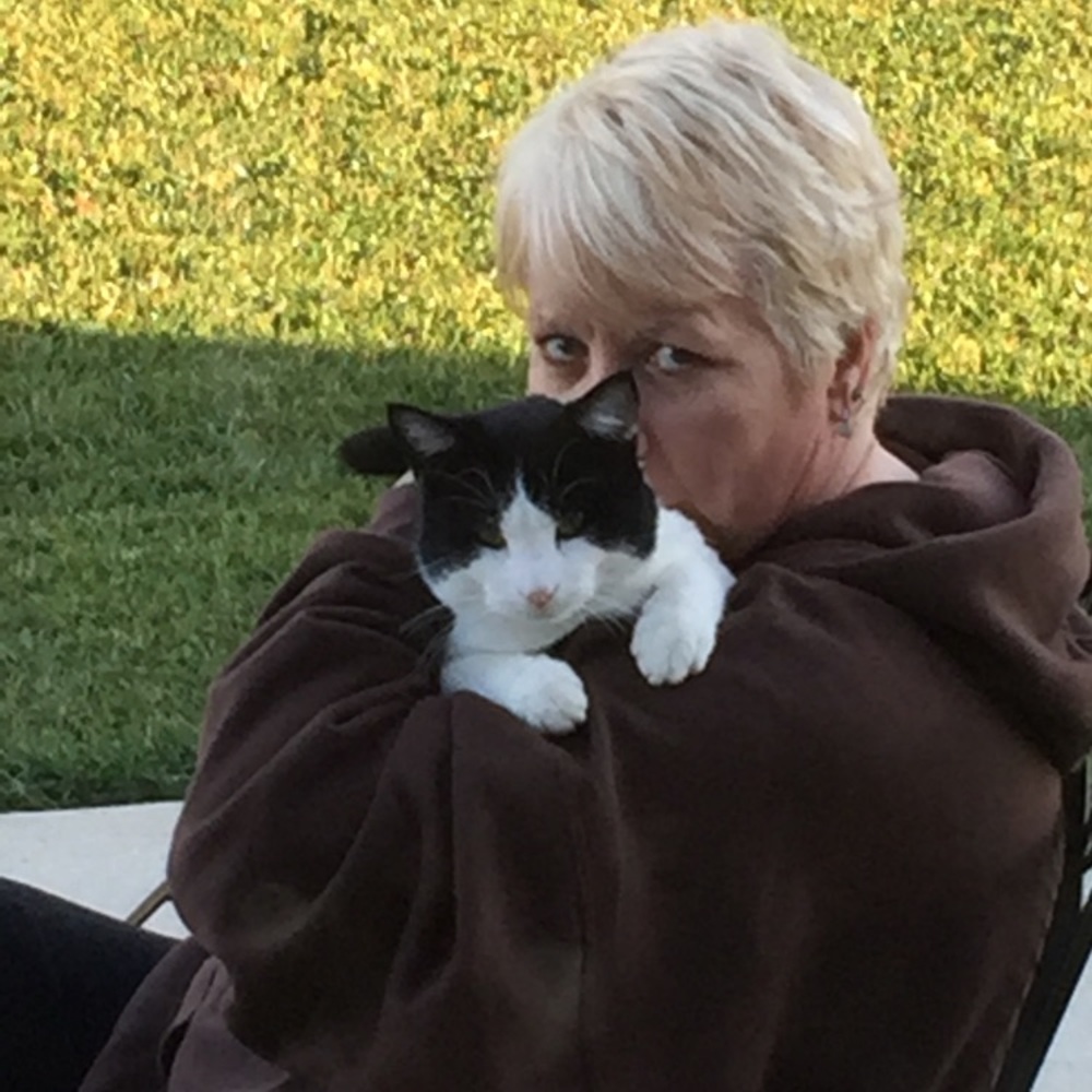 Meet your Posher, Debbie