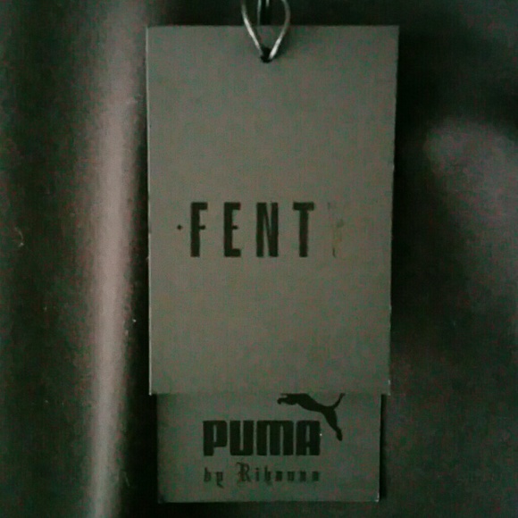 Fenty by Rihanna black crop top - Picture 3 of 4