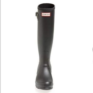 Brand New in box Tall Hunter black matte boots