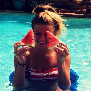 Meet your Posher, Bailey