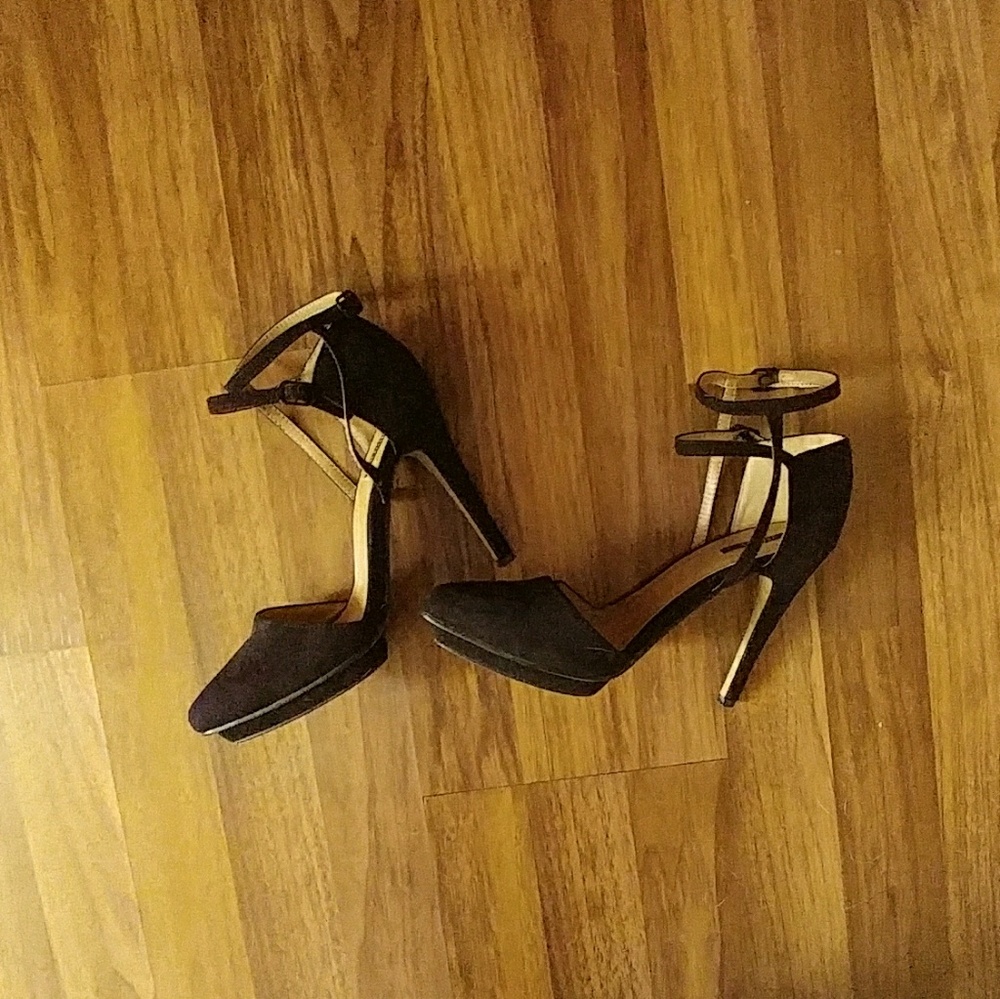 Forever 21 black heels