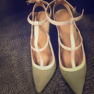 Size 8 Eva Mendez heels