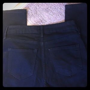 Black high-rise skinny