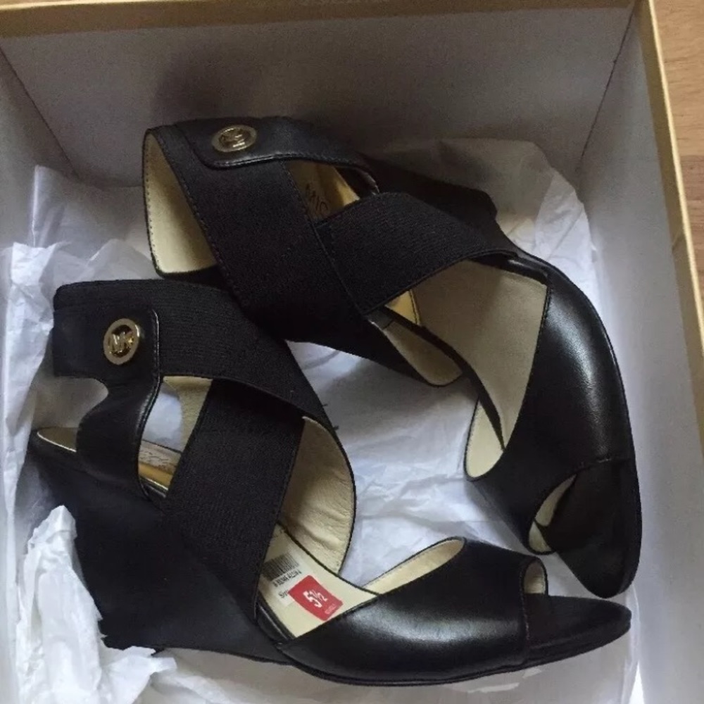 Michael Kors Meadow Wedge Sandal New Size 5 1/2