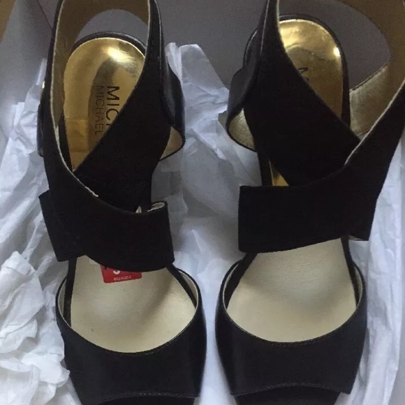 Michael Kors Meadow Wedge Sandal New Size 5 1/2 - Picture 2 of 5