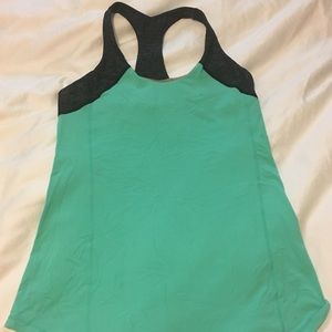 Lululemon workout top