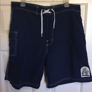 Men’s surf trunks