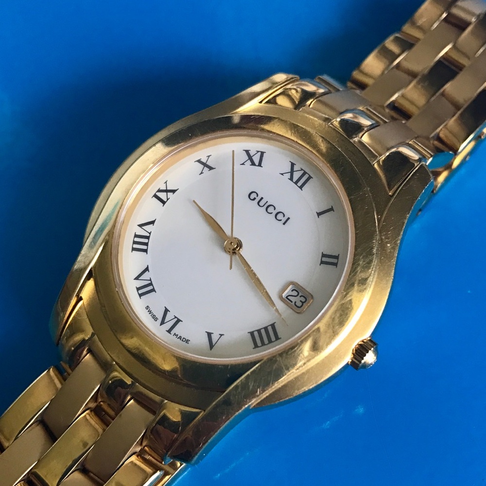 Authentic Vintage Gucci 5400M Gold Watch