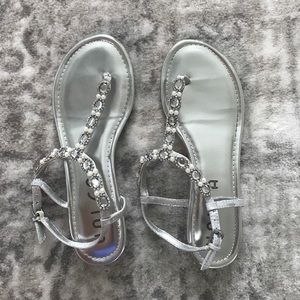 Women's silver sandals size 6.5