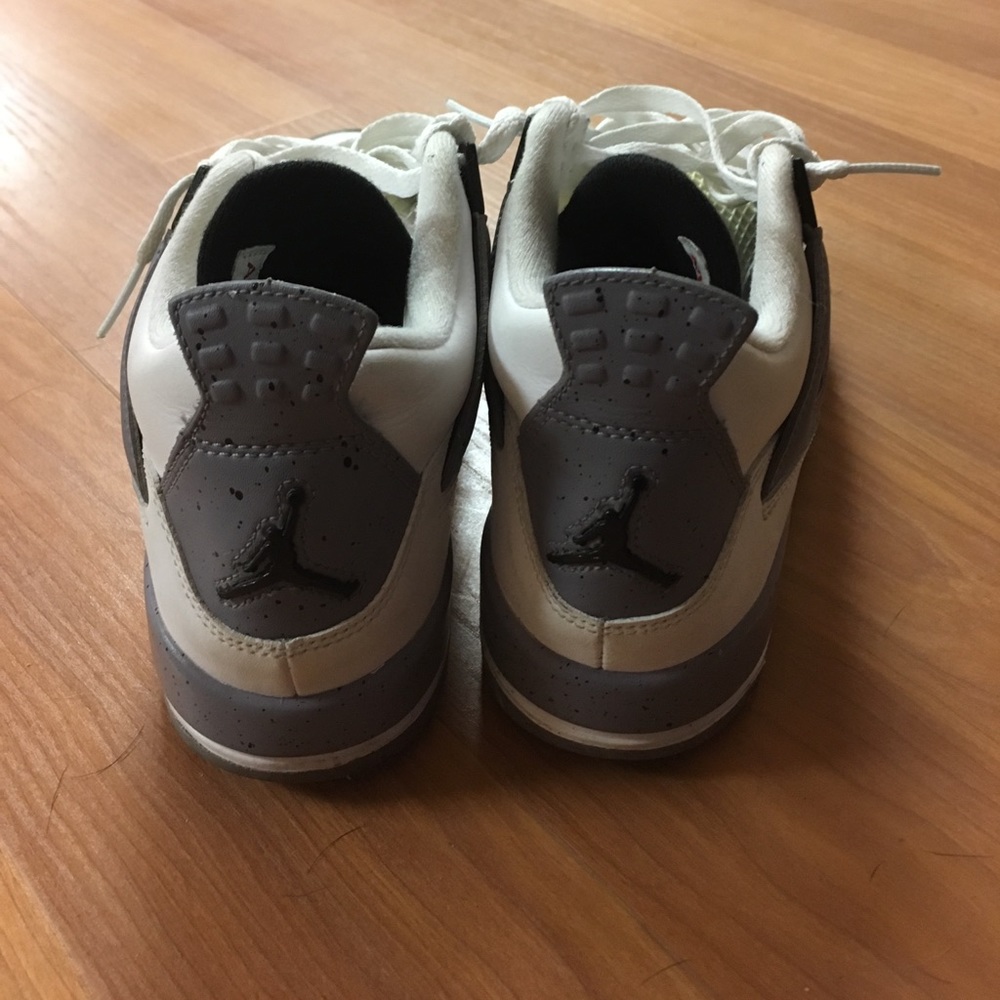 Jordan retro 4's cements