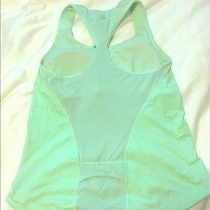 Lululemon workout top