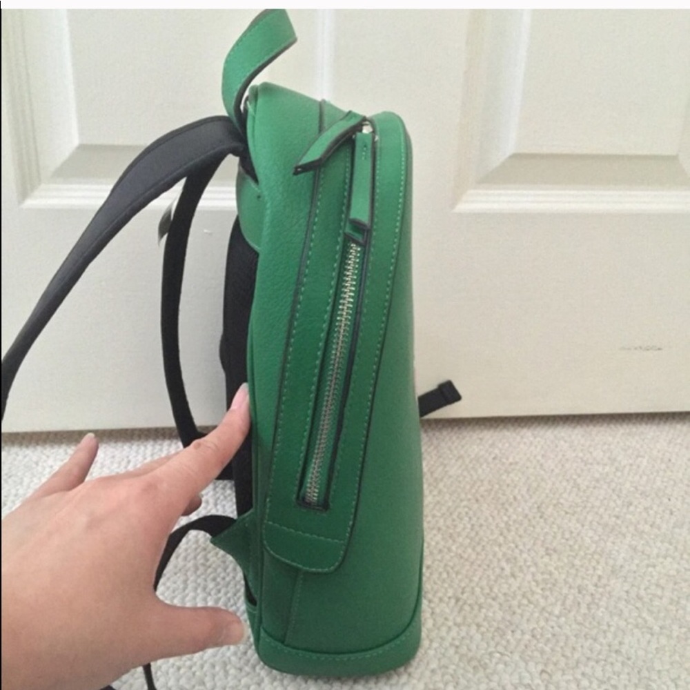 ❗️LAST ONE❗️  NWOT  Web  and Snake  Backpack  - Picture 2 of 7