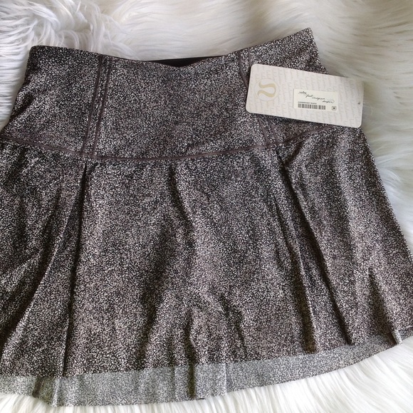 JUST IN✔️Lululemon Lost In Pace Skirt Tall NWT - Picture 2 of 7