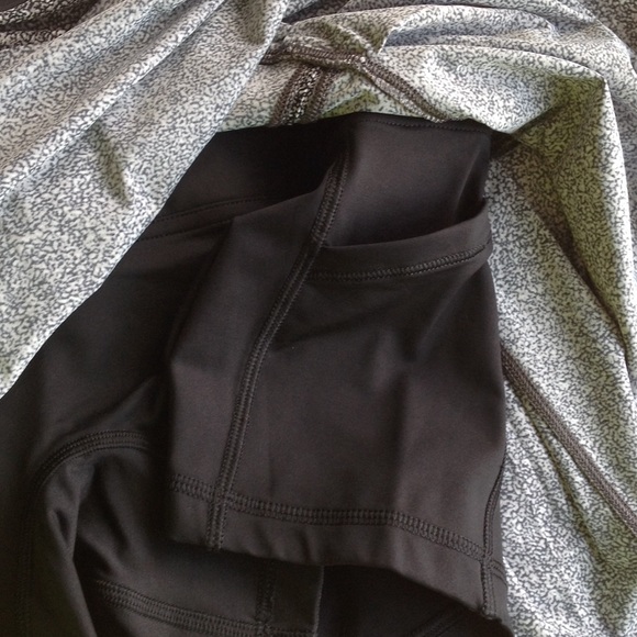 JUST IN✔️Lululemon Lost In Pace Skirt Tall NWT - Picture 5 of 7