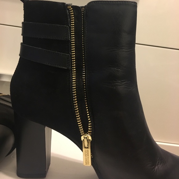 Kenneth Cole Reaction Bootie - Picture 3 of 6