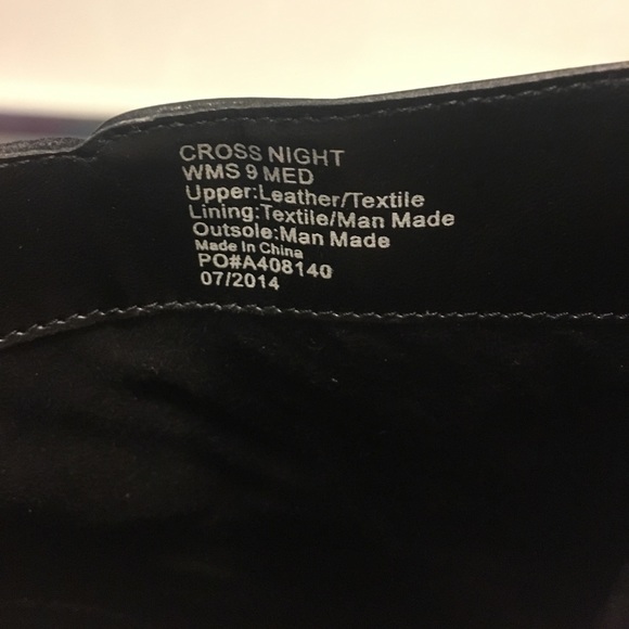 Kenneth Cole Reaction Bootie - Picture 4 of 6