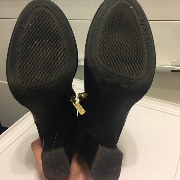 Kenneth Cole Reaction Bootie - Picture 5 of 6