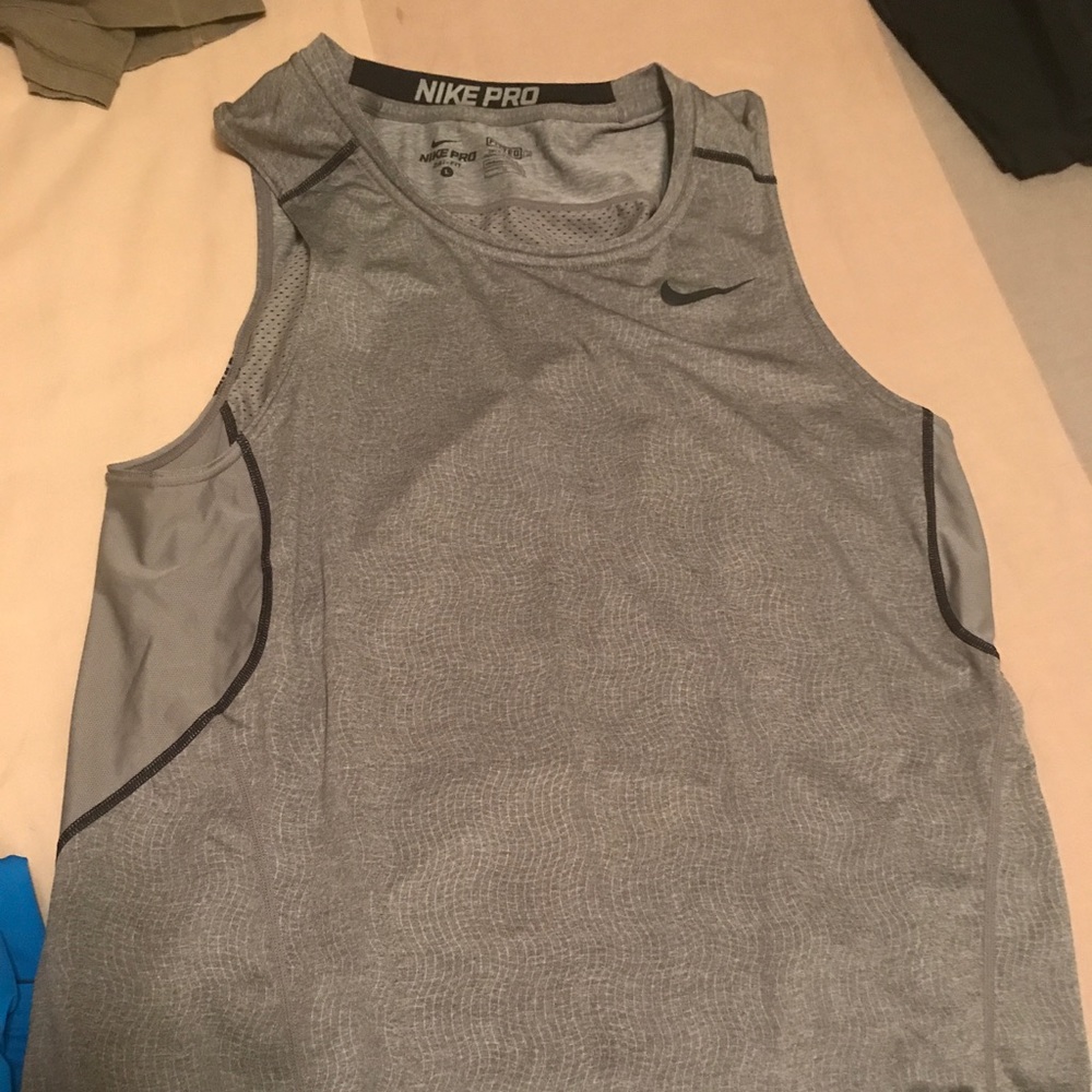 Nike tank size large