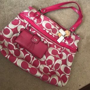 Authentic Coach pink tote 💕